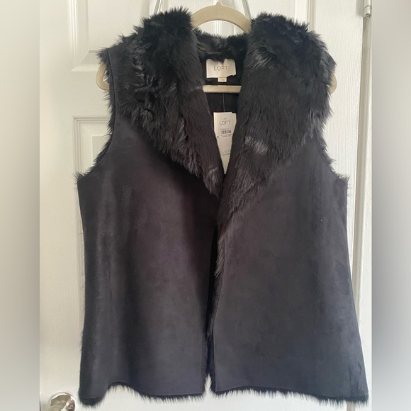 LOFT Jackets & Blazers - LOFT Faux Fux/Suede Reversible Vest